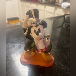 Magician Mickey Figurine Walt Disney's collection society